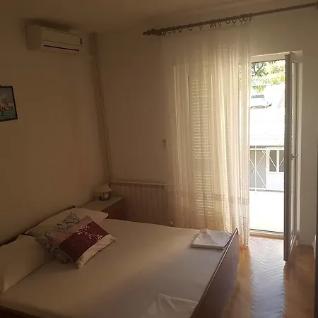 Gostinjska kuća Milenko Opacak Makarska