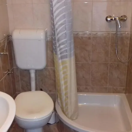 Milenko Opacak Gostinjska kuća 3*