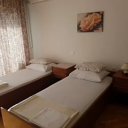 Milenko Opacak 3* ماكارسكا